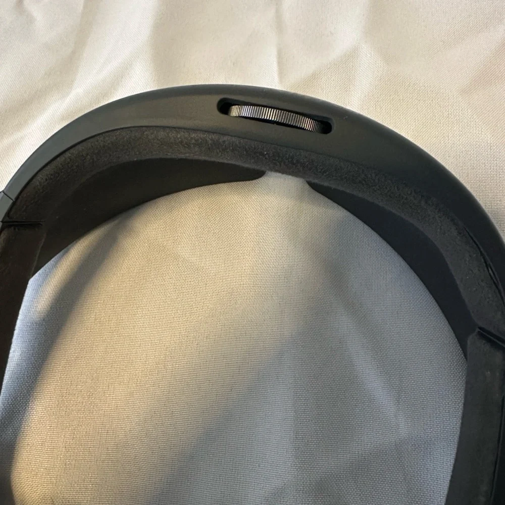 Microsoft HoloLens Developer Edition 1st Generation & Genuine Carry Case